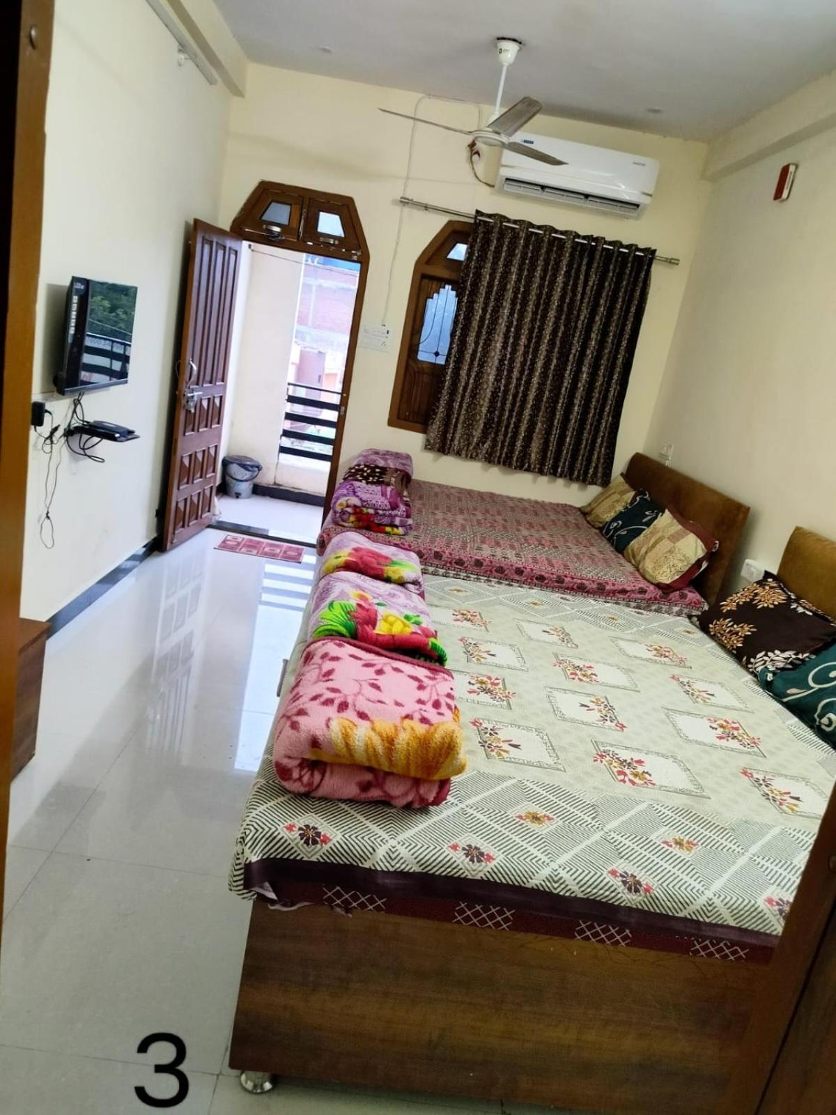 Hotel Maruti Palace Ujjain Esterno foto